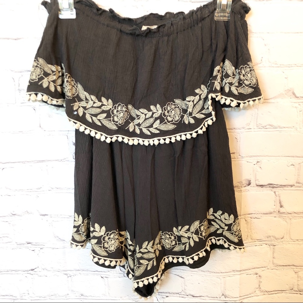 Altar’d State grey strapless embroidered romper - Picture 3 of 4